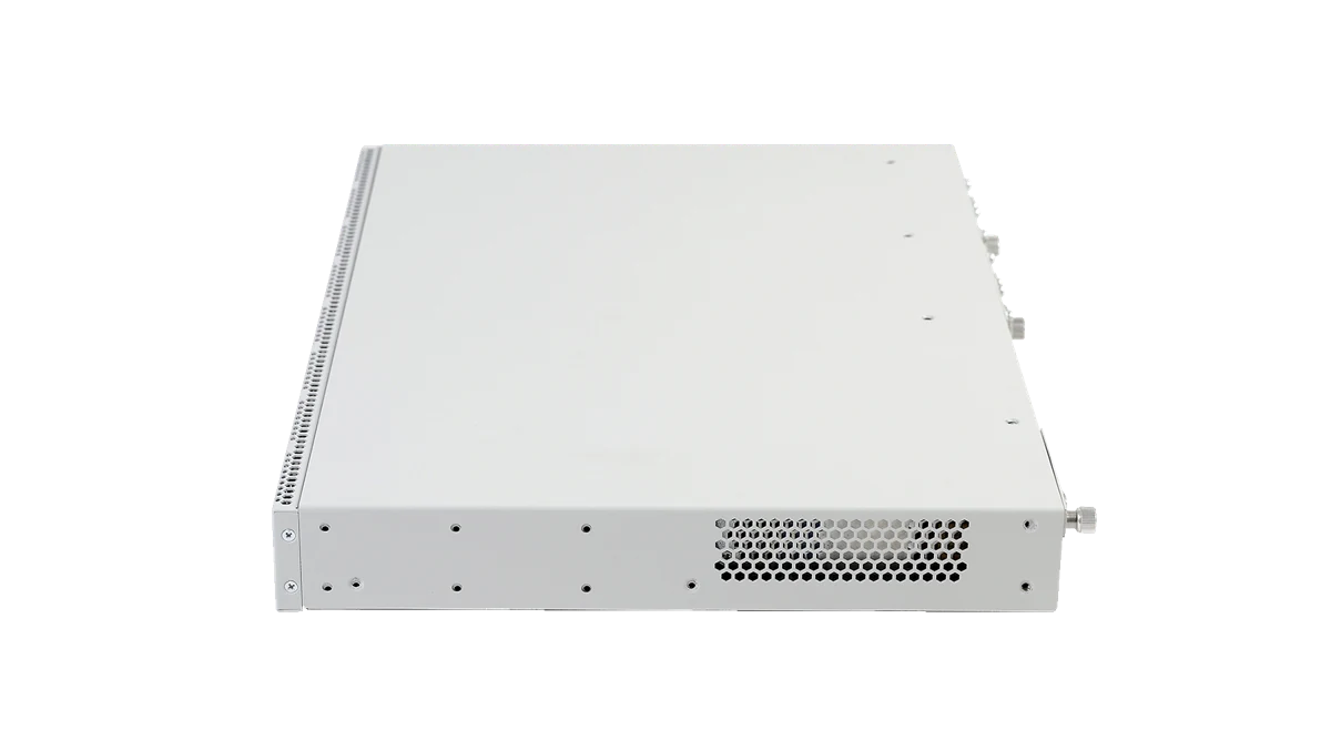 Станционное оборудование GPON OLT LTP-16N — дополнительный ракурс